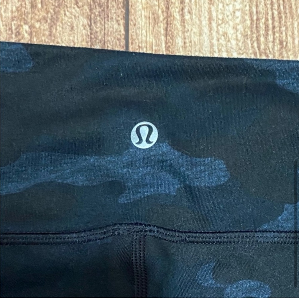 Lululemon Wunder Under Pant *Full On Luon in Lotus Camo Blue 8 - Picture 4 of 7